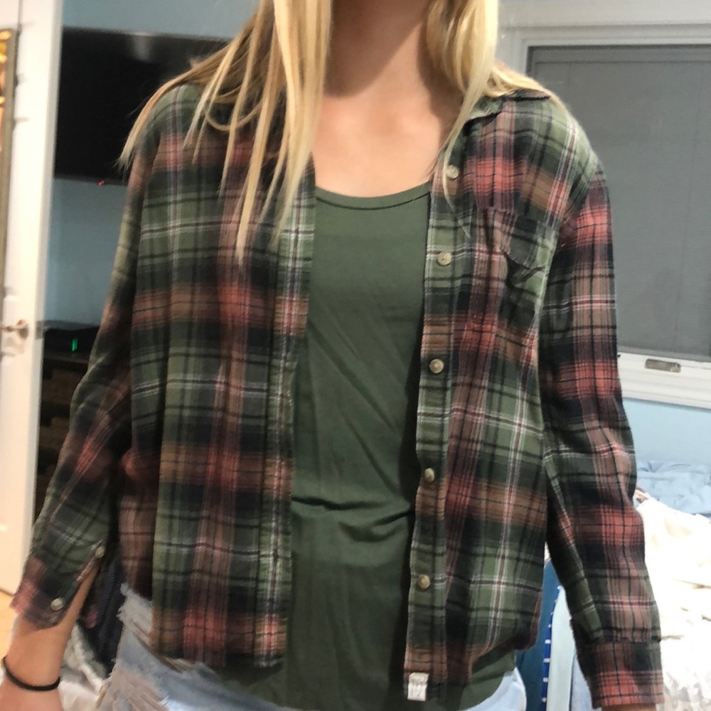 Flannel button down long sleeve shirt